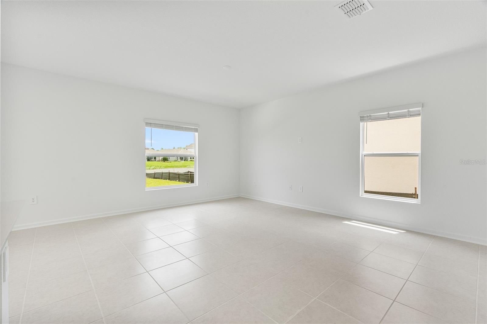 5625 GINGHAM Dr KISSIMMEE, FL 34758