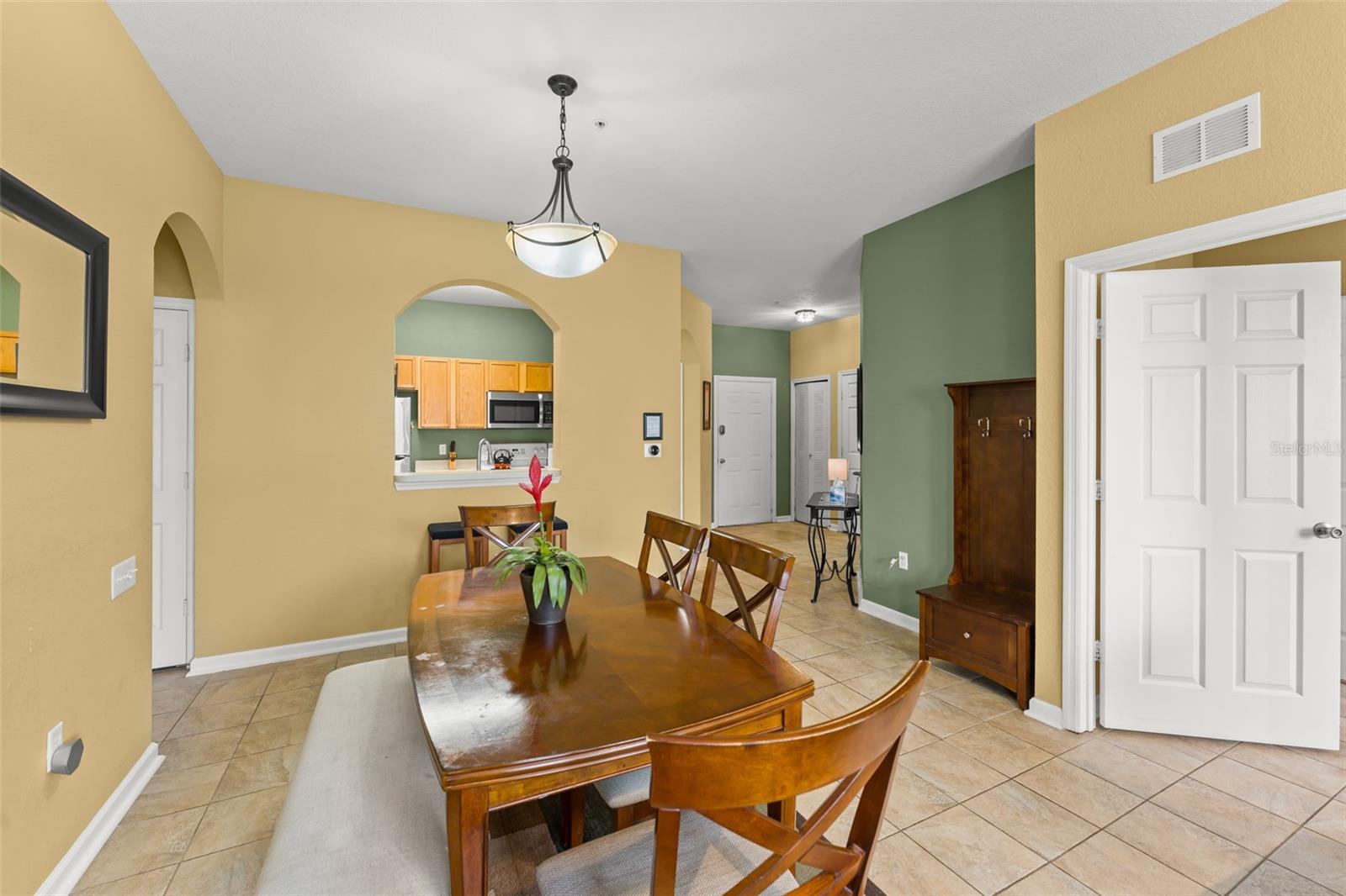 7675 COMROW St #405 KISSIMMEE, FL 34747