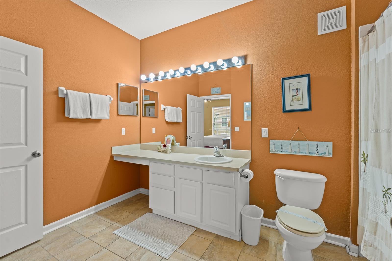 7675 COMROW St #405 KISSIMMEE, FL 34747