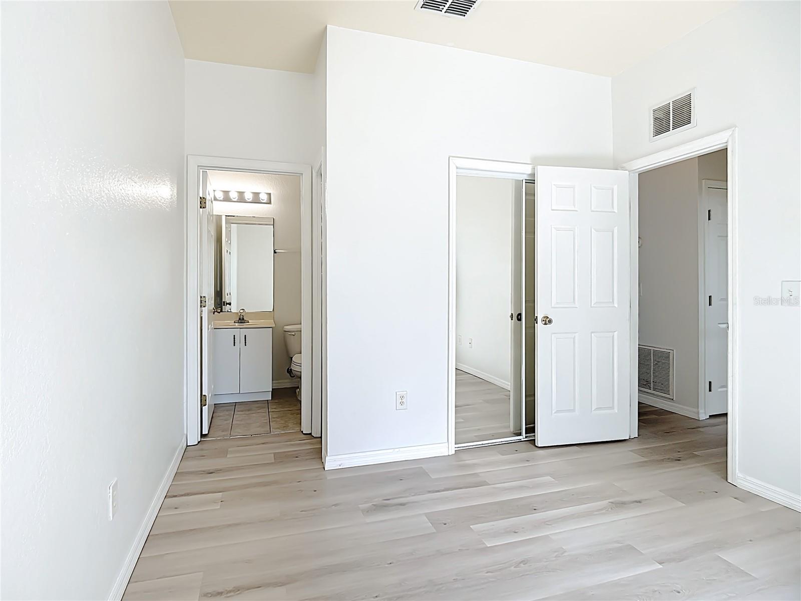 20202 INDIAN Crk Dr #20202 KISSIMMEE, FL 34759