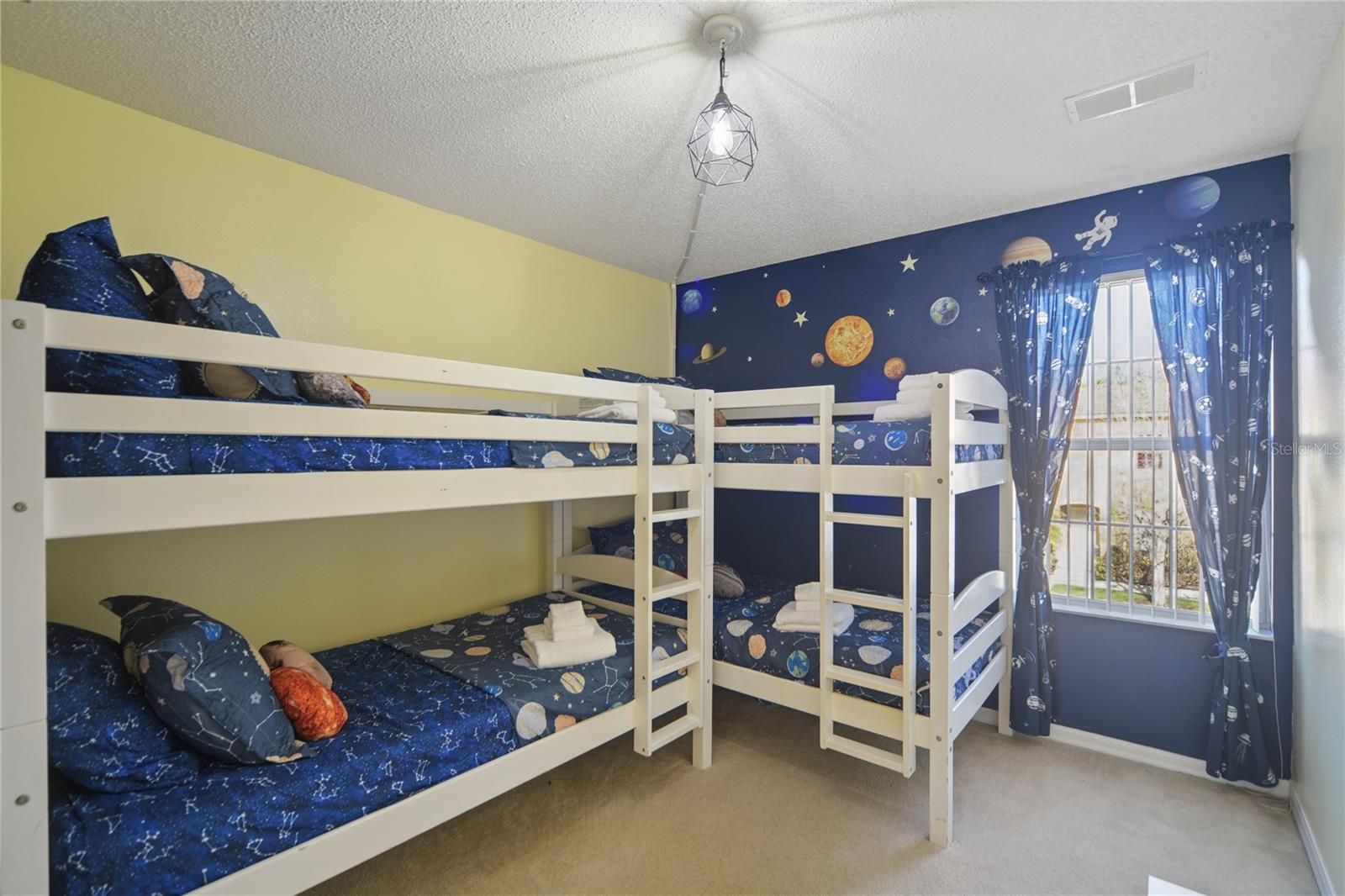 4764 ORMOND Bch Way KISSIMMEE, FL 34746