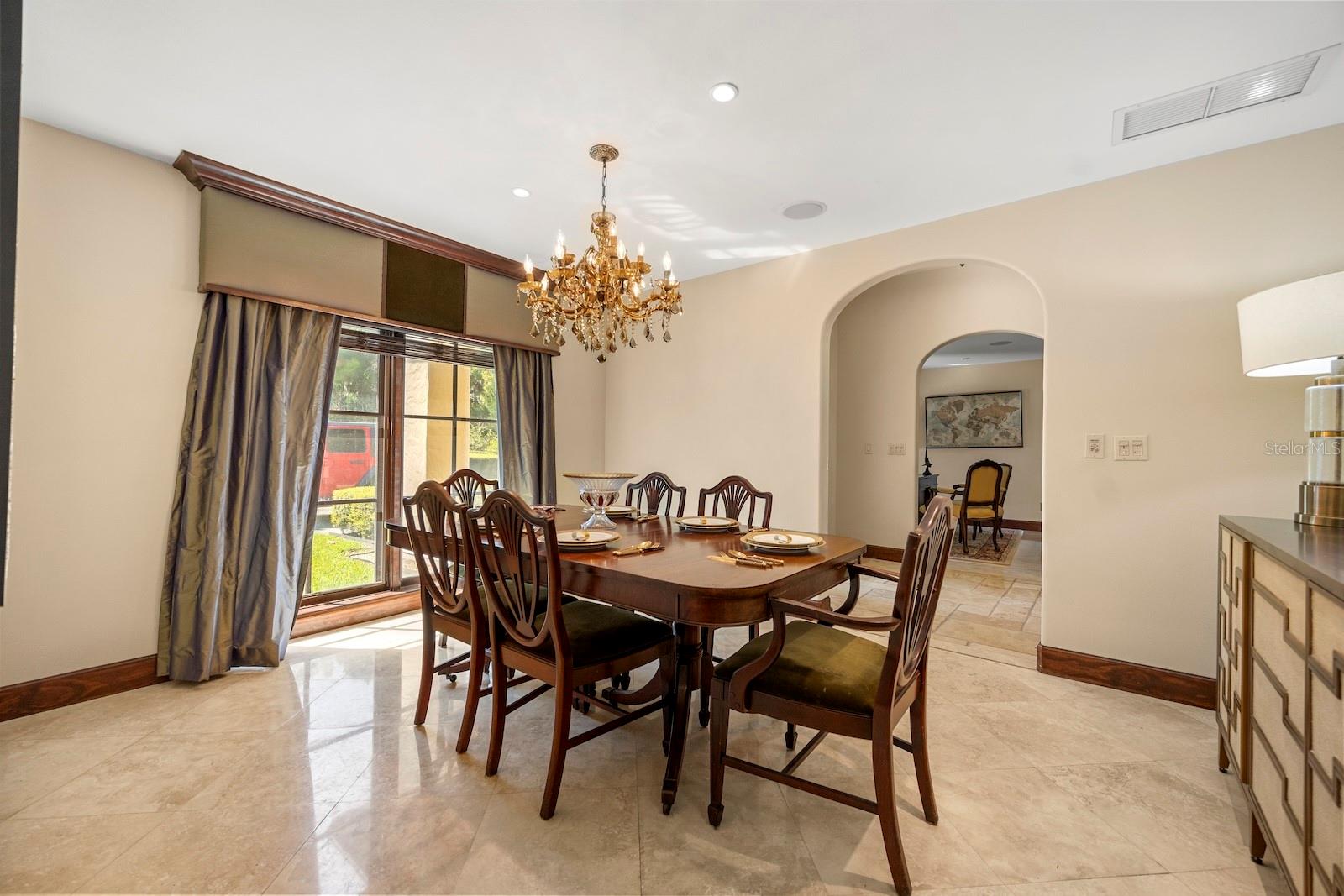 5400 KENMORE Ln ORLANDO, FL 32839
