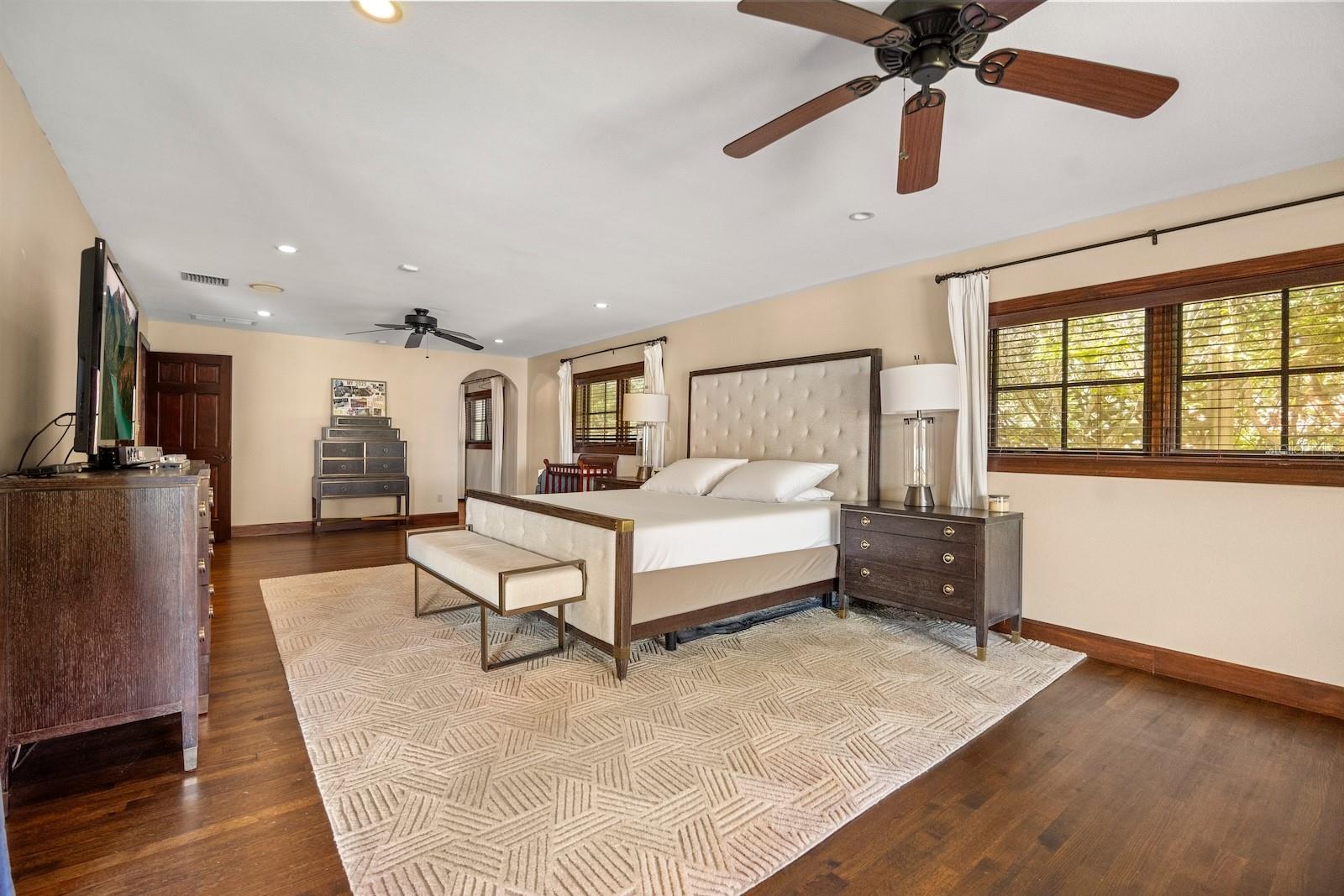 5400 KENMORE Ln ORLANDO, FL 32839