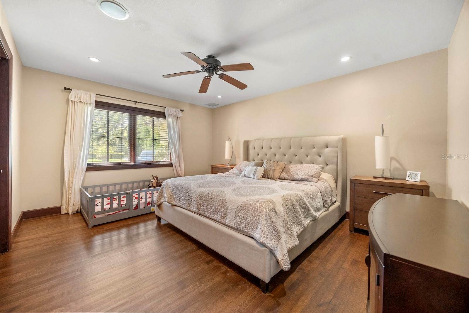 5400 KENMORE Ln ORLANDO, FL 32839