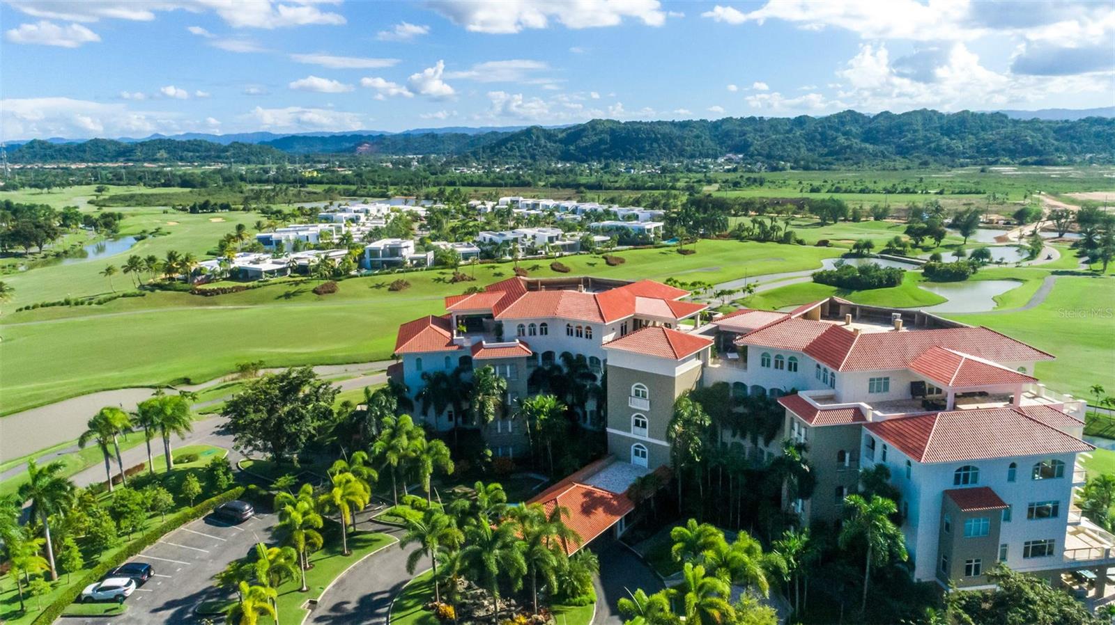 500 PLANTATION Dr #PH-3403 DORADO, PR 00646