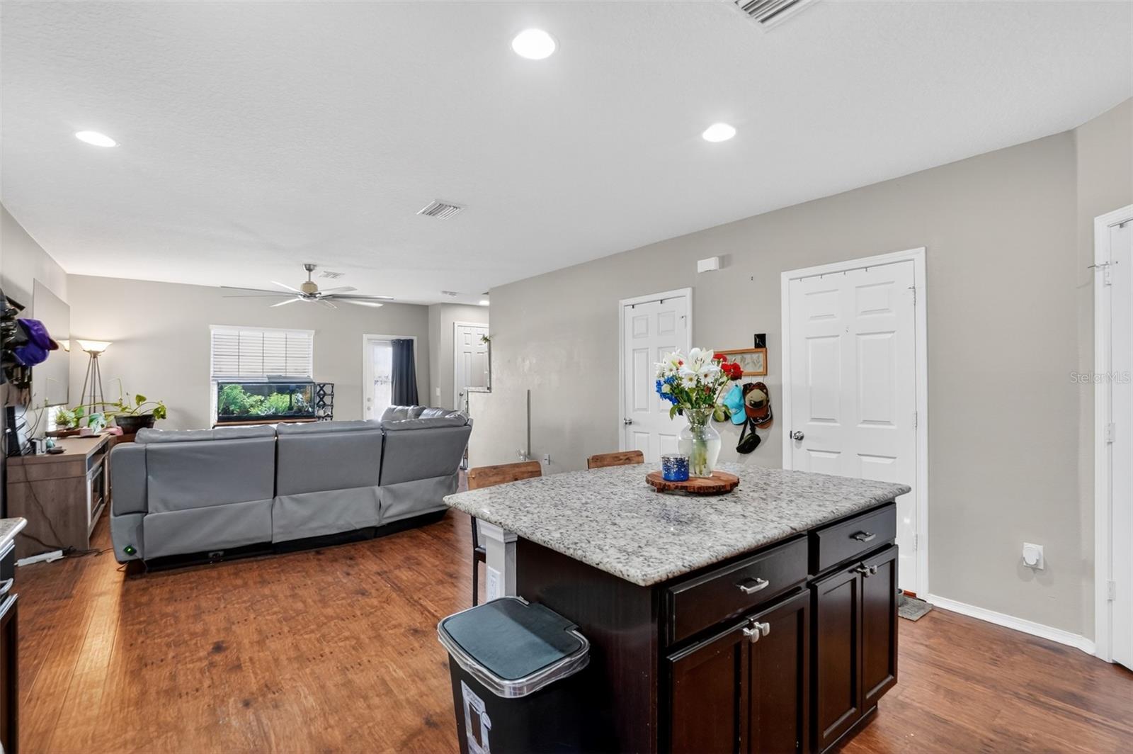 4749 SOMERSET Hl Ln RIVERVIEW, FL 33578