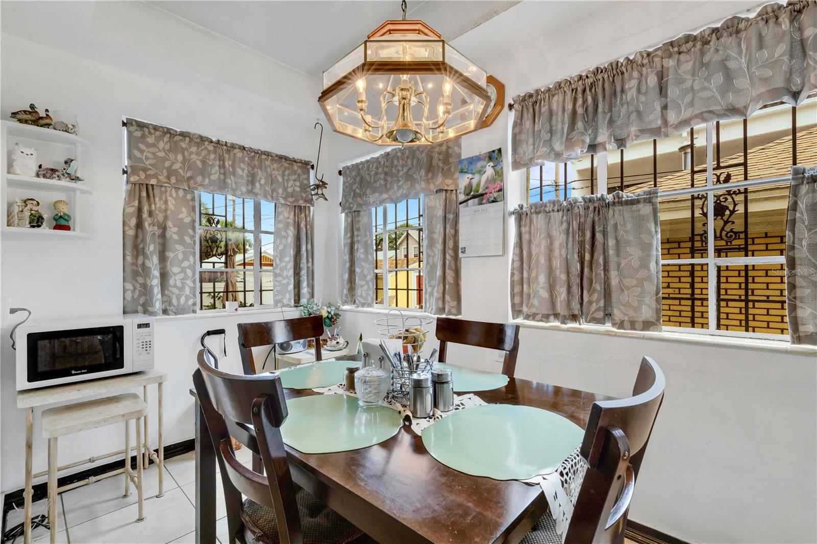 2701 1ST Ave ST PETERSBURG, FL 33712