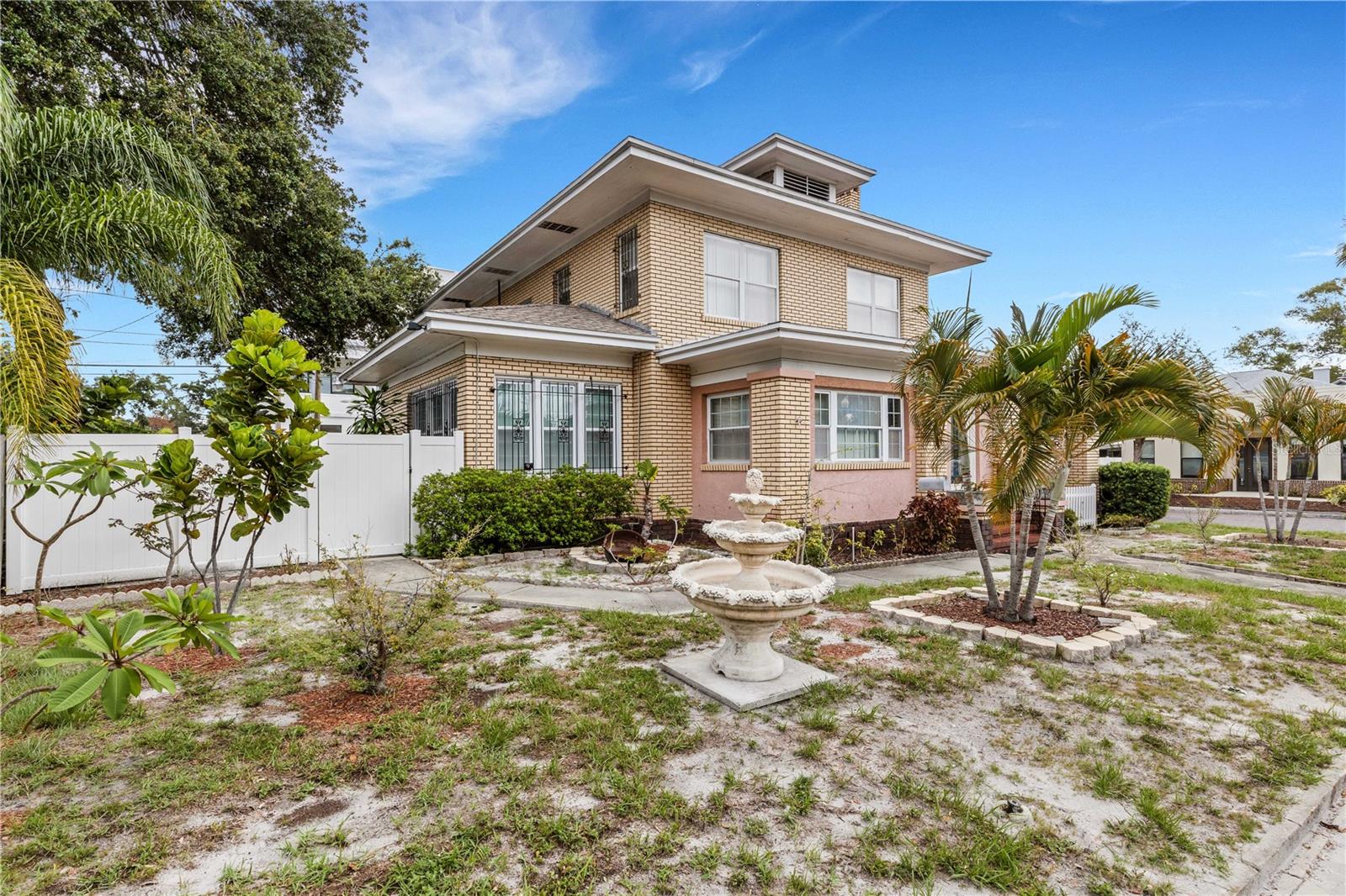 2701 1ST Ave ST PETERSBURG, FL 33712