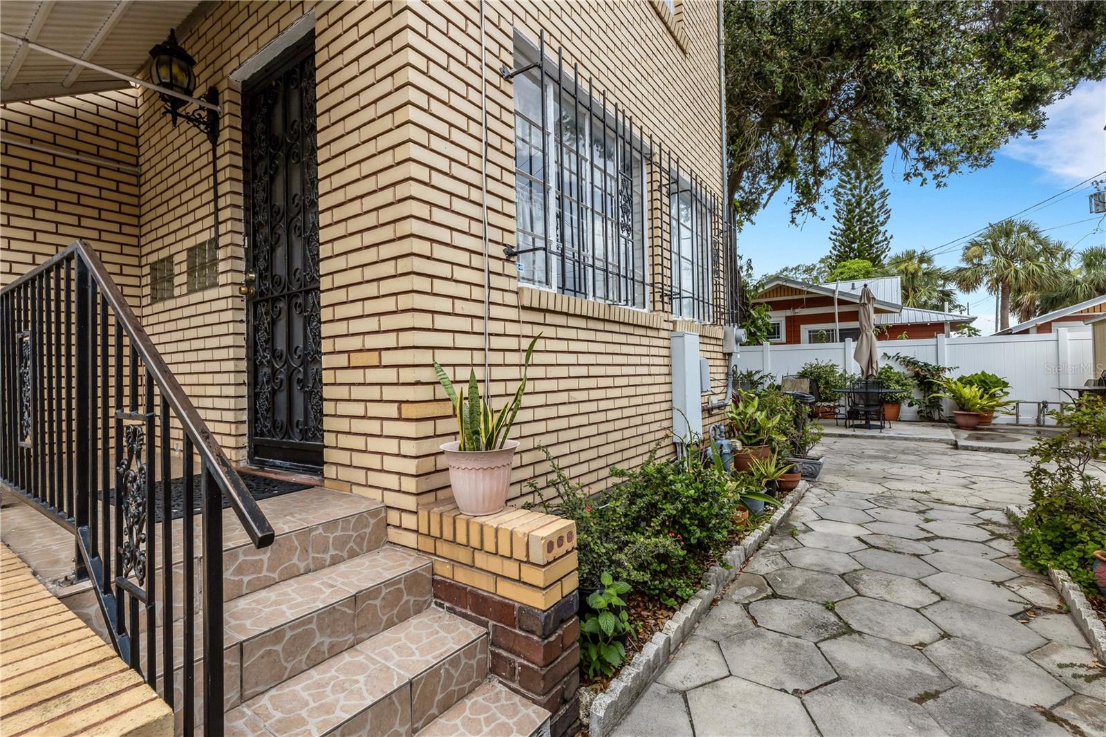 2701 1ST Ave ST PETERSBURG, FL 33712