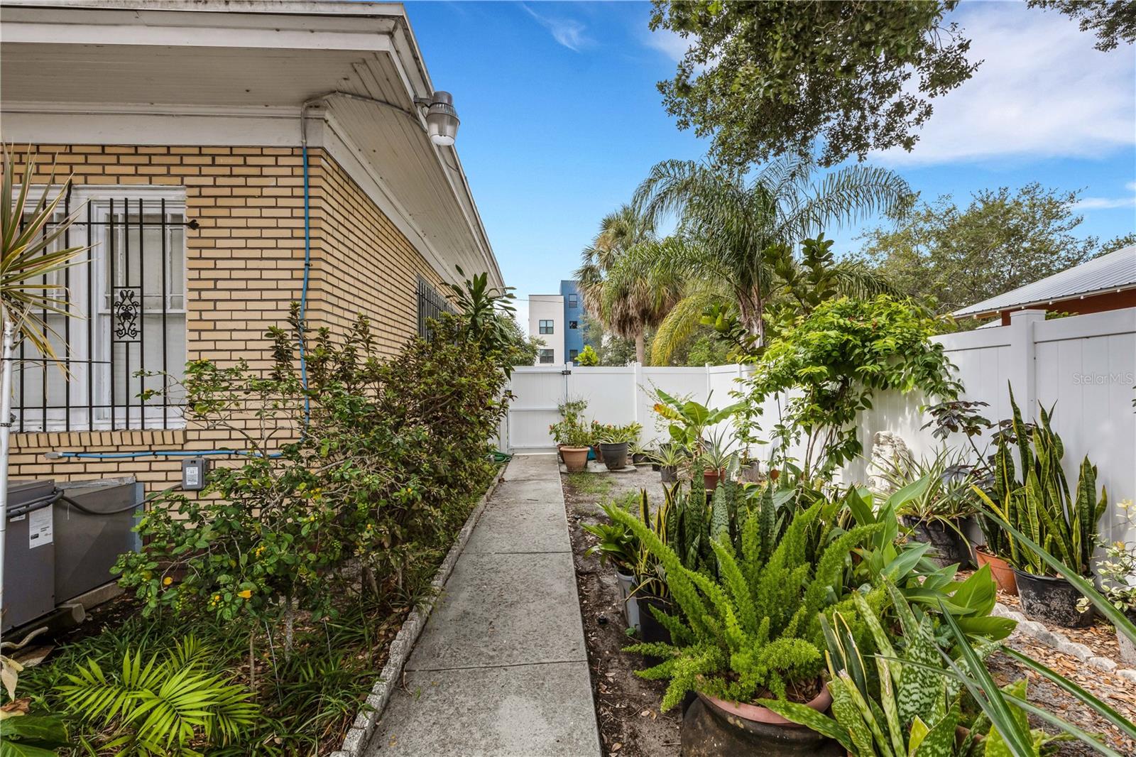 2701 1ST Ave ST PETERSBURG, FL 33712