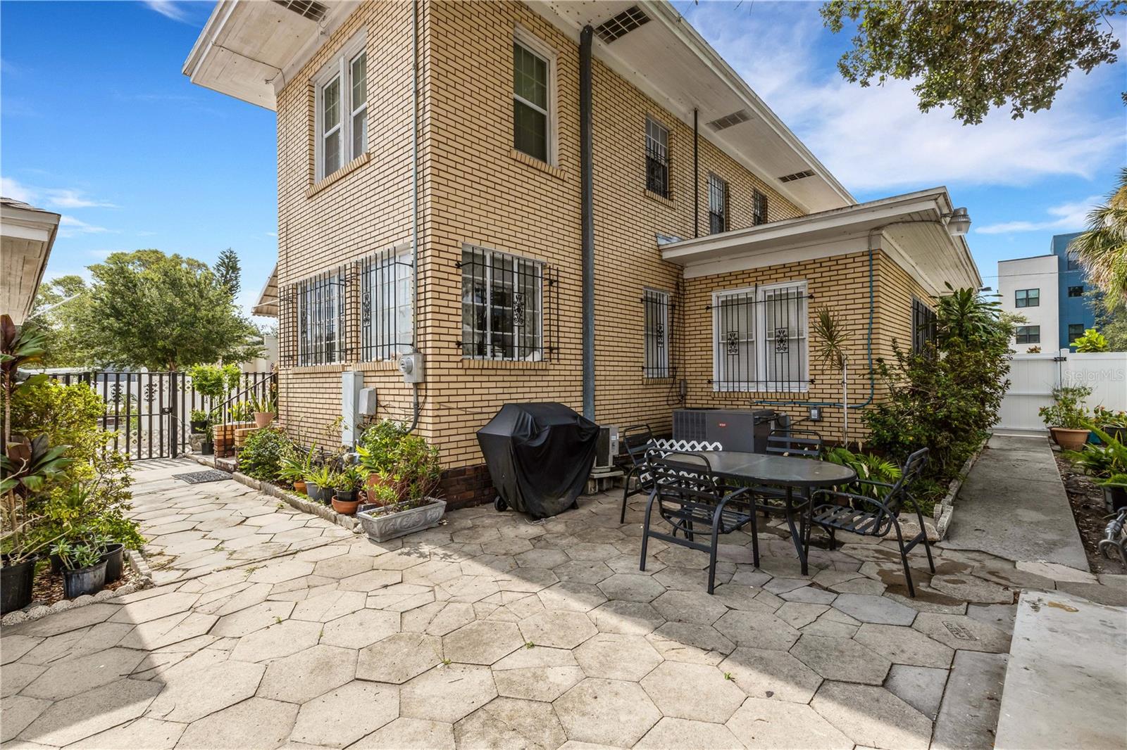 2701 1ST Ave ST PETERSBURG, FL 33712