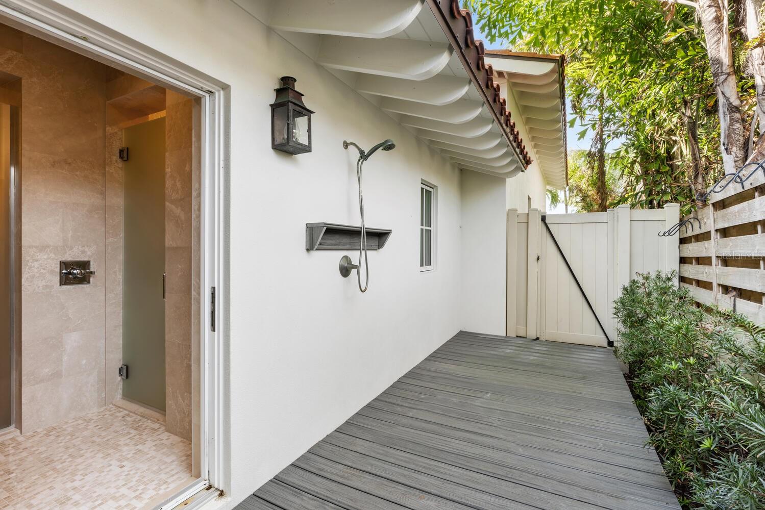 3930 RED ROCK Way SARASOTA, FL 34231