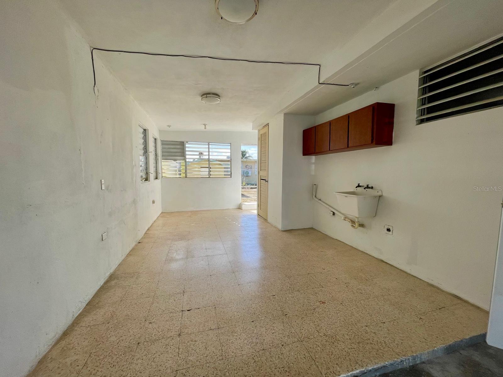 CALLE 28 EXT VERDEMAR #776 PUNTA SANTIAGO, PR 00741