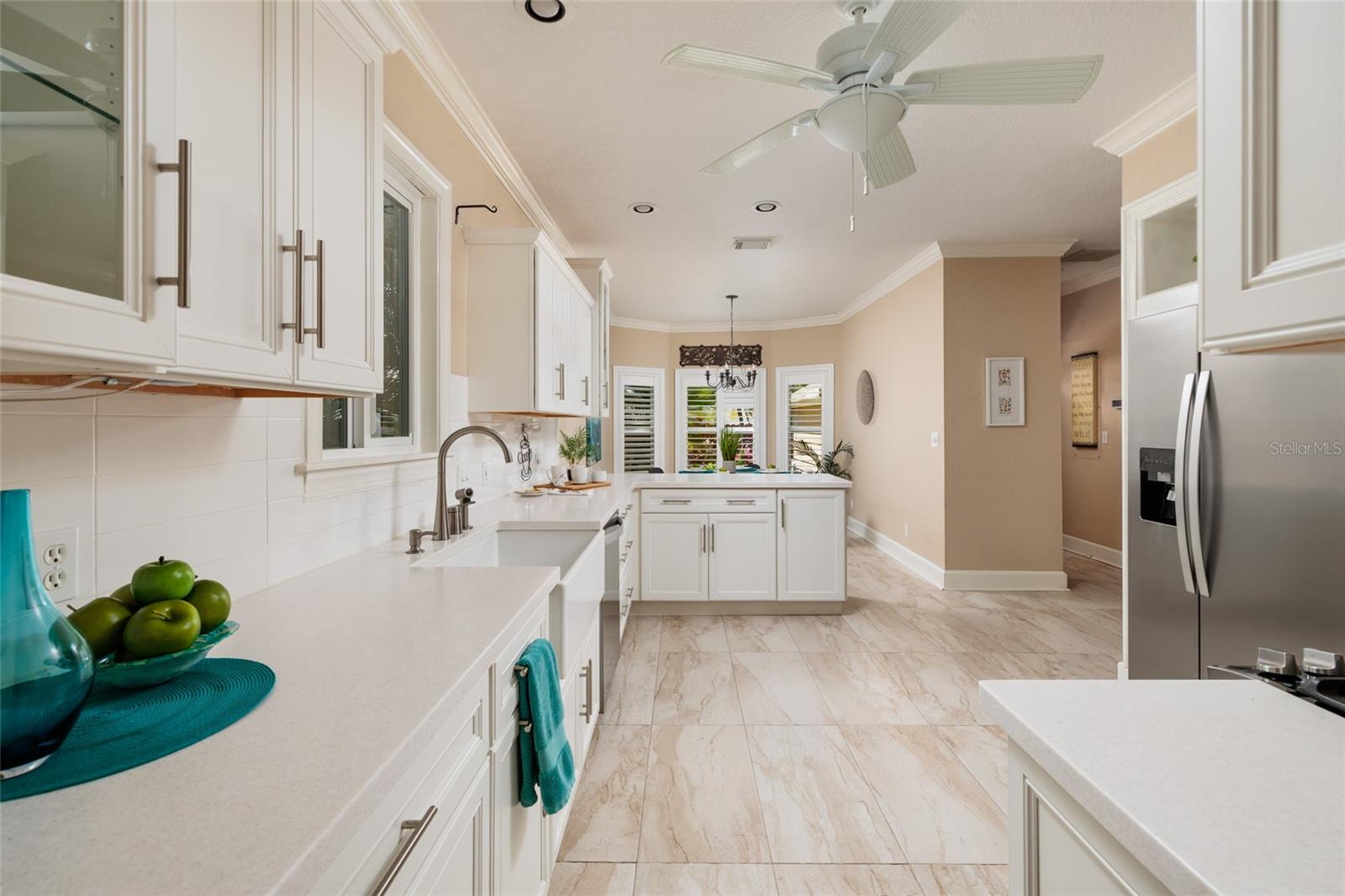 446 21ST Ave ST PETERSBURG, FL 33704