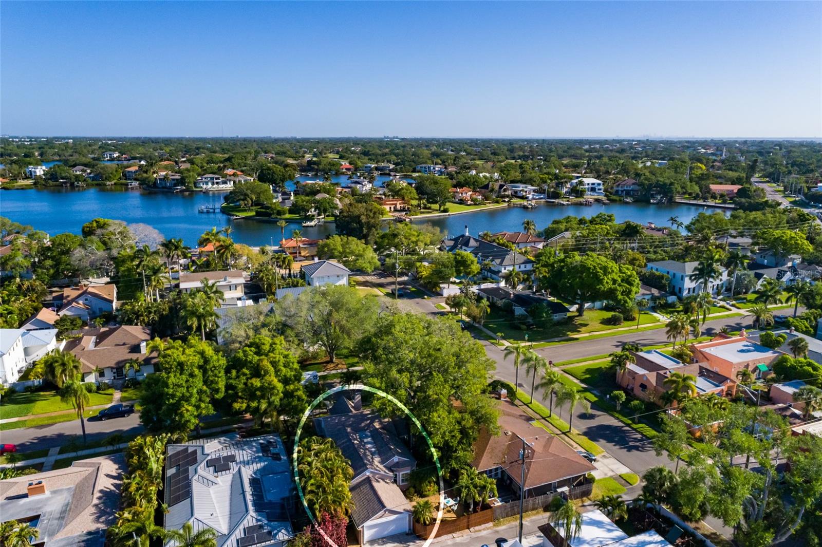 446 21ST Ave ST PETERSBURG, FL 33704