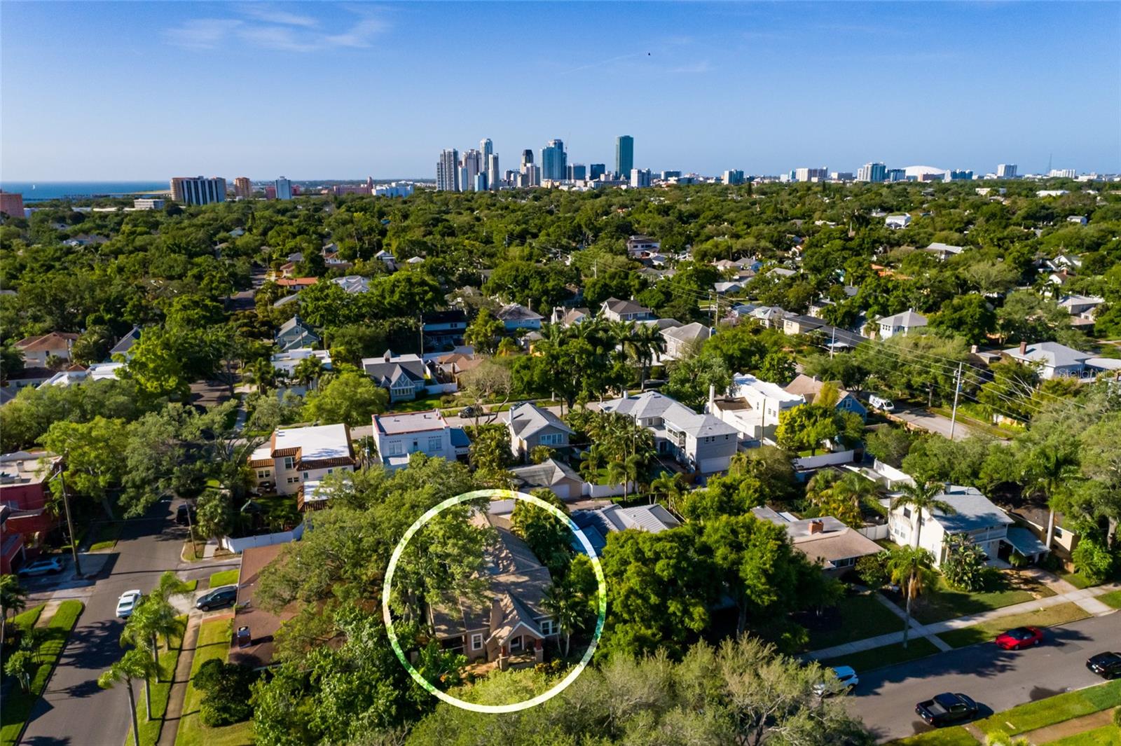 446 21ST Ave ST PETERSBURG, FL 33704