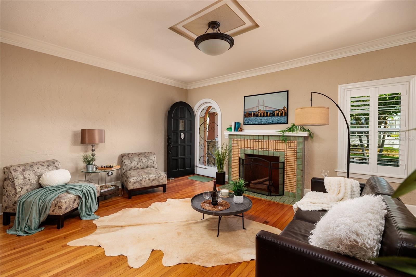 446 21ST Ave ST PETERSBURG, FL 33704