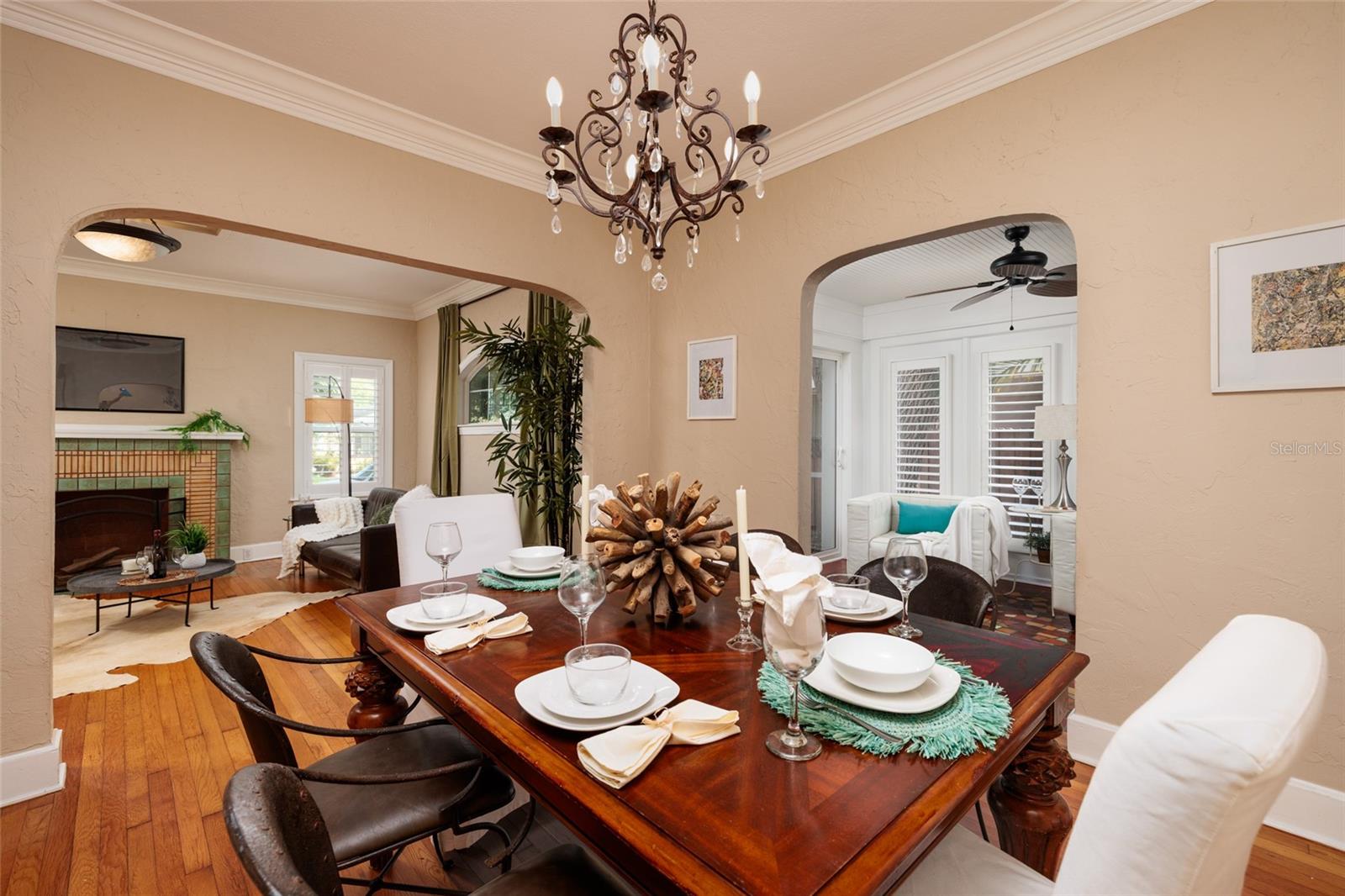 446 21ST Ave ST PETERSBURG, FL 33704