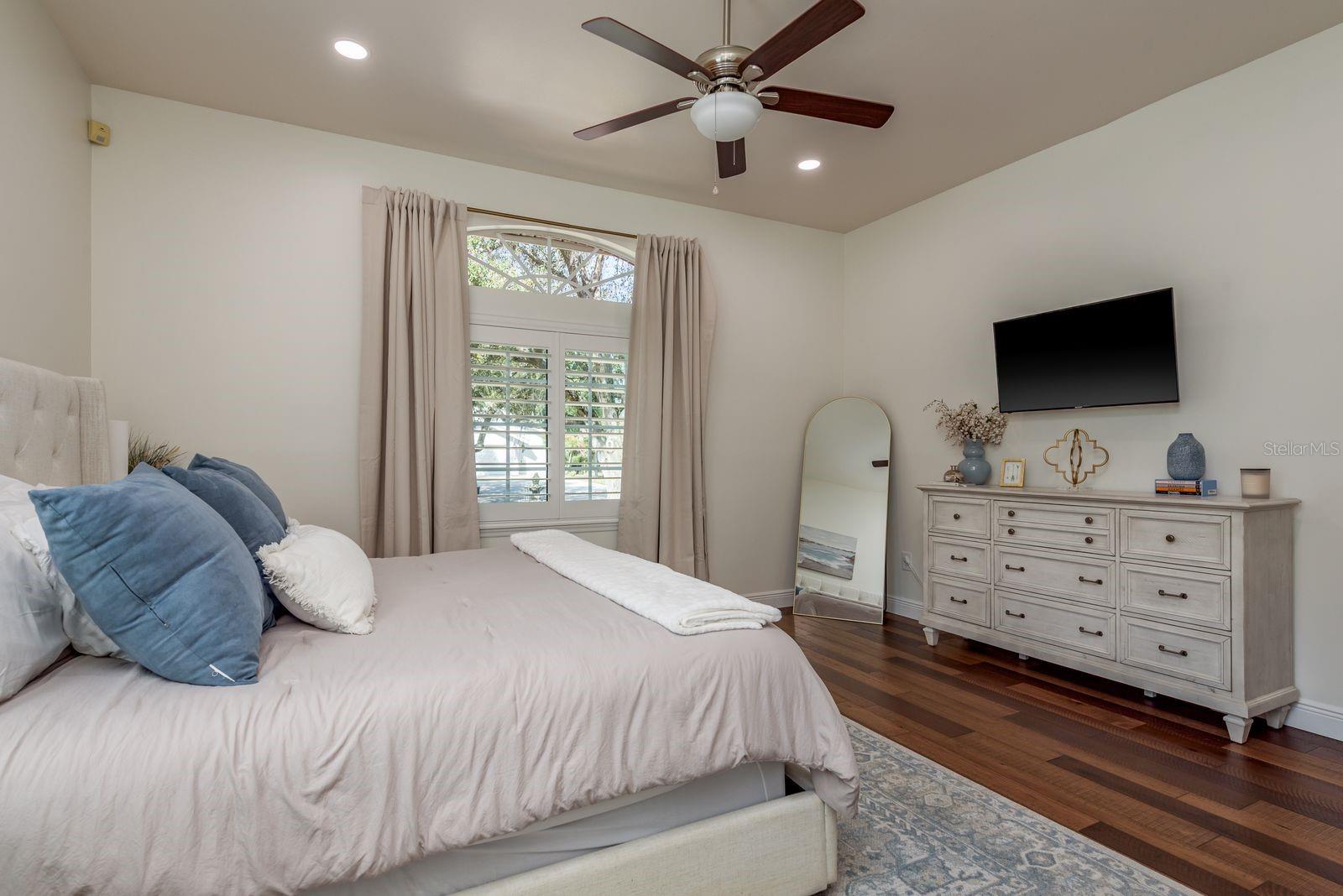 1499 E Lk WOODLANDS Pkwy OLDSMAR, FL 34677