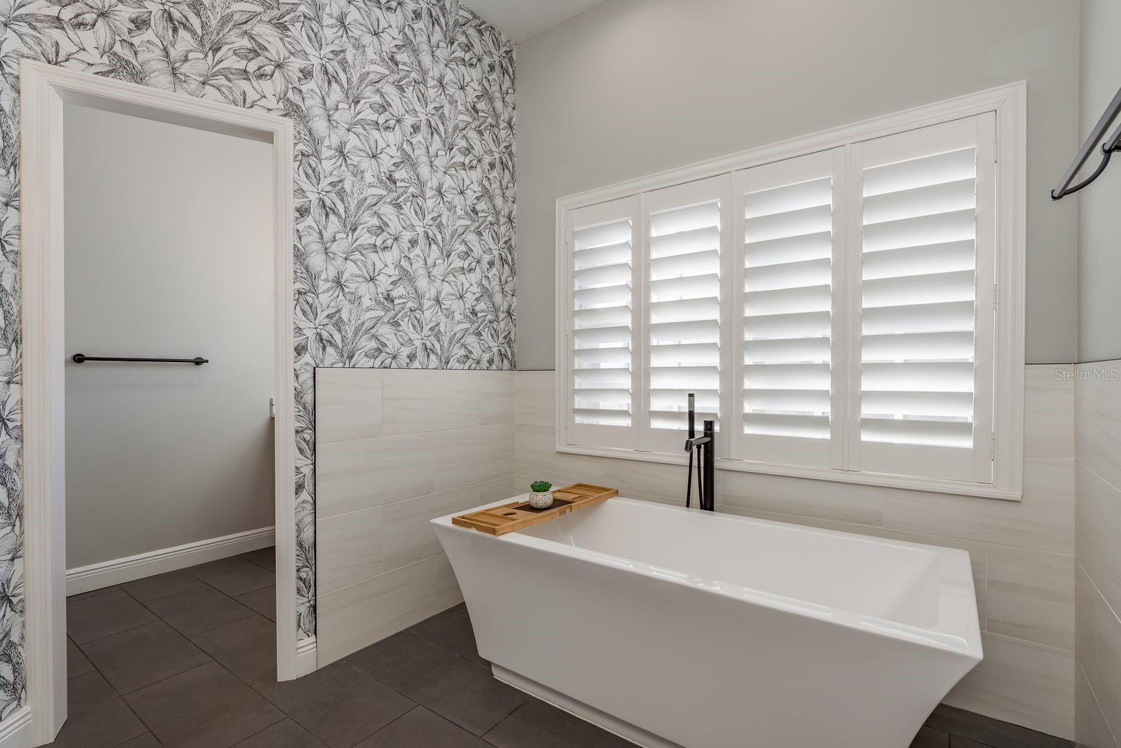 1499 E Lk WOODLANDS Pkwy OLDSMAR, FL 34677