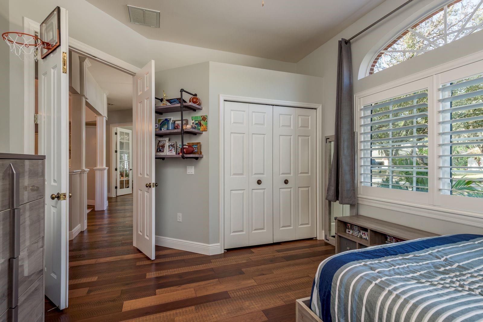 1499 E Lk WOODLANDS Pkwy OLDSMAR, FL 34677