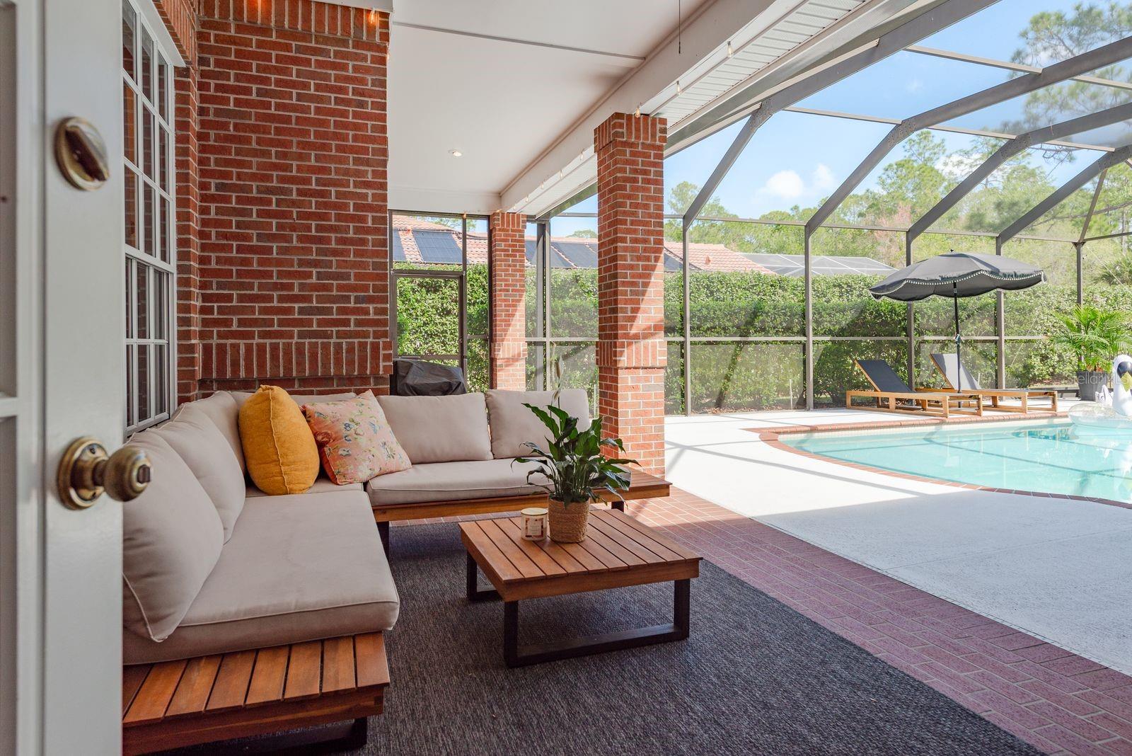 1499 E Lk WOODLANDS Pkwy OLDSMAR, FL 34677