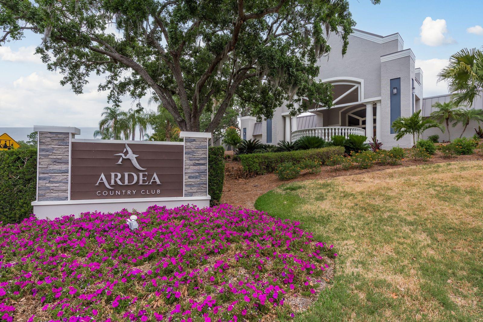 1499 E Lk WOODLANDS Pkwy OLDSMAR, FL 34677