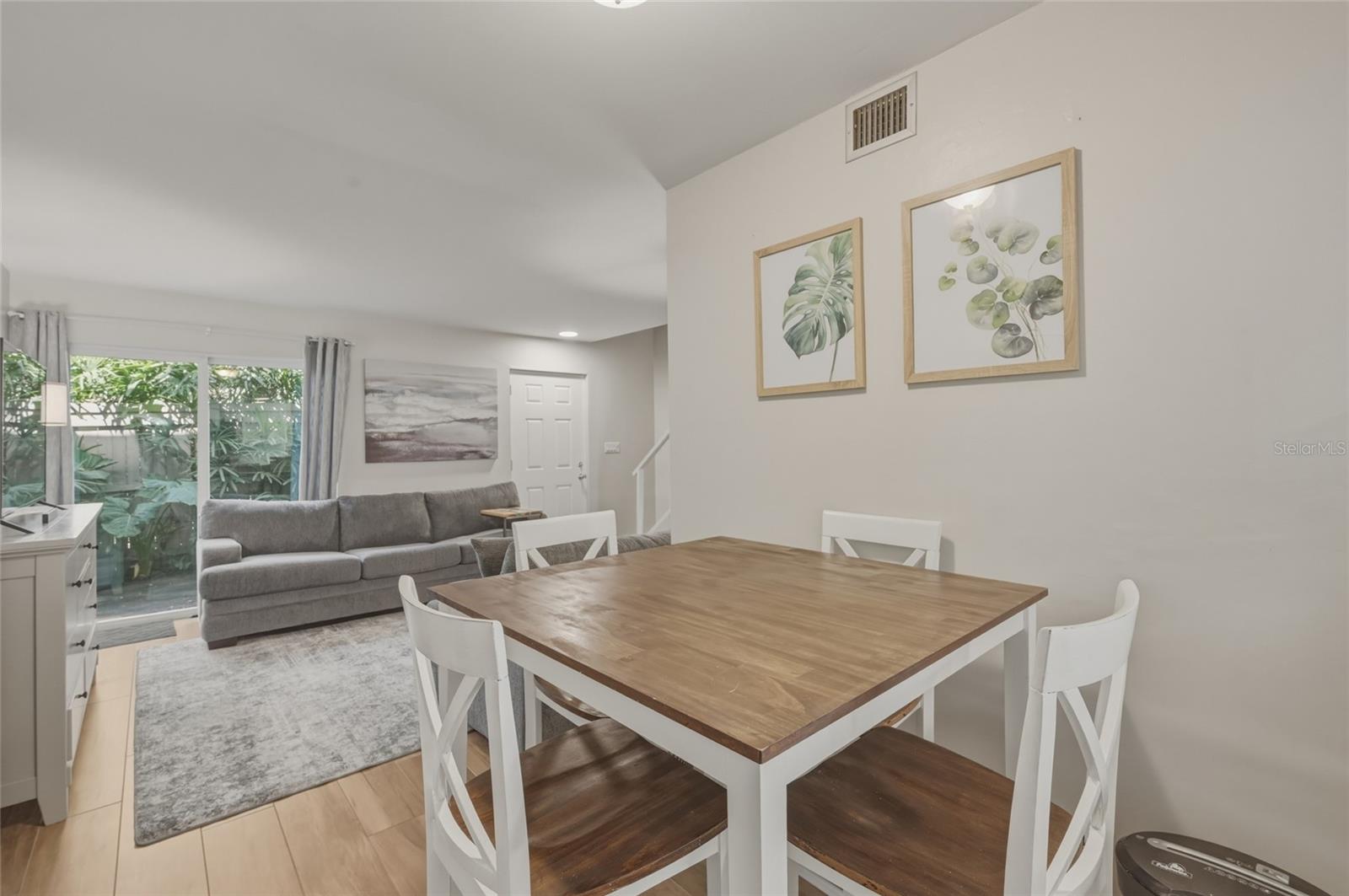 7912 CEDAR Dr #7912 TEMPLE TERRACE, FL 33637