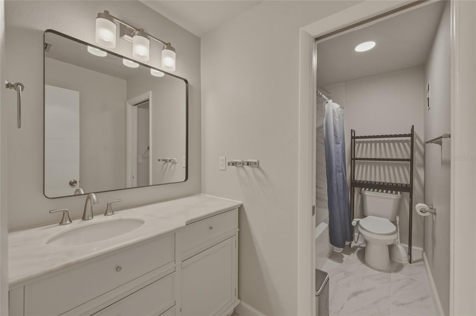 7912 CEDAR Dr #7912 TEMPLE TERRACE, FL 33637