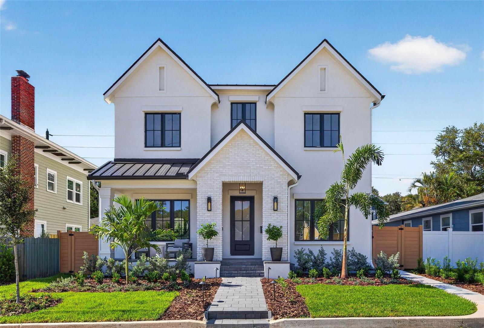 142 22ND Ave ST PETERSBURG, FL 33704