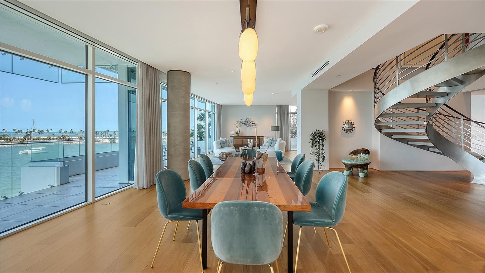 280 GOLDEN GATE Pt #400 SARASOTA, FL 34236