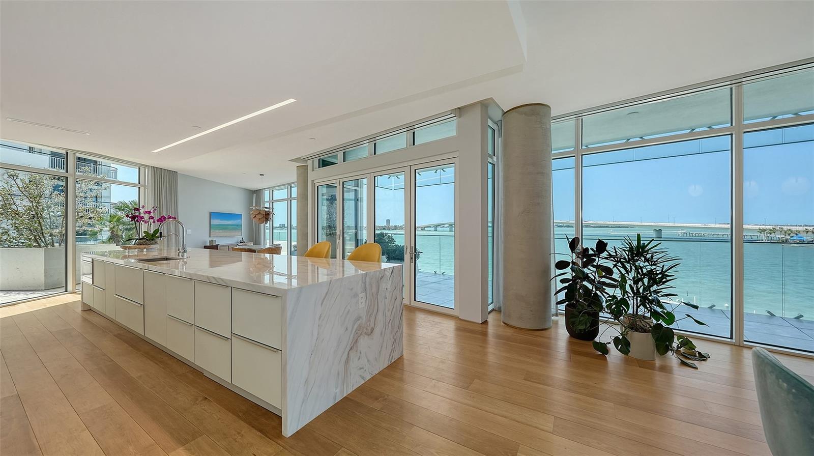 280 GOLDEN GATE Pt #400 SARASOTA, FL 34236