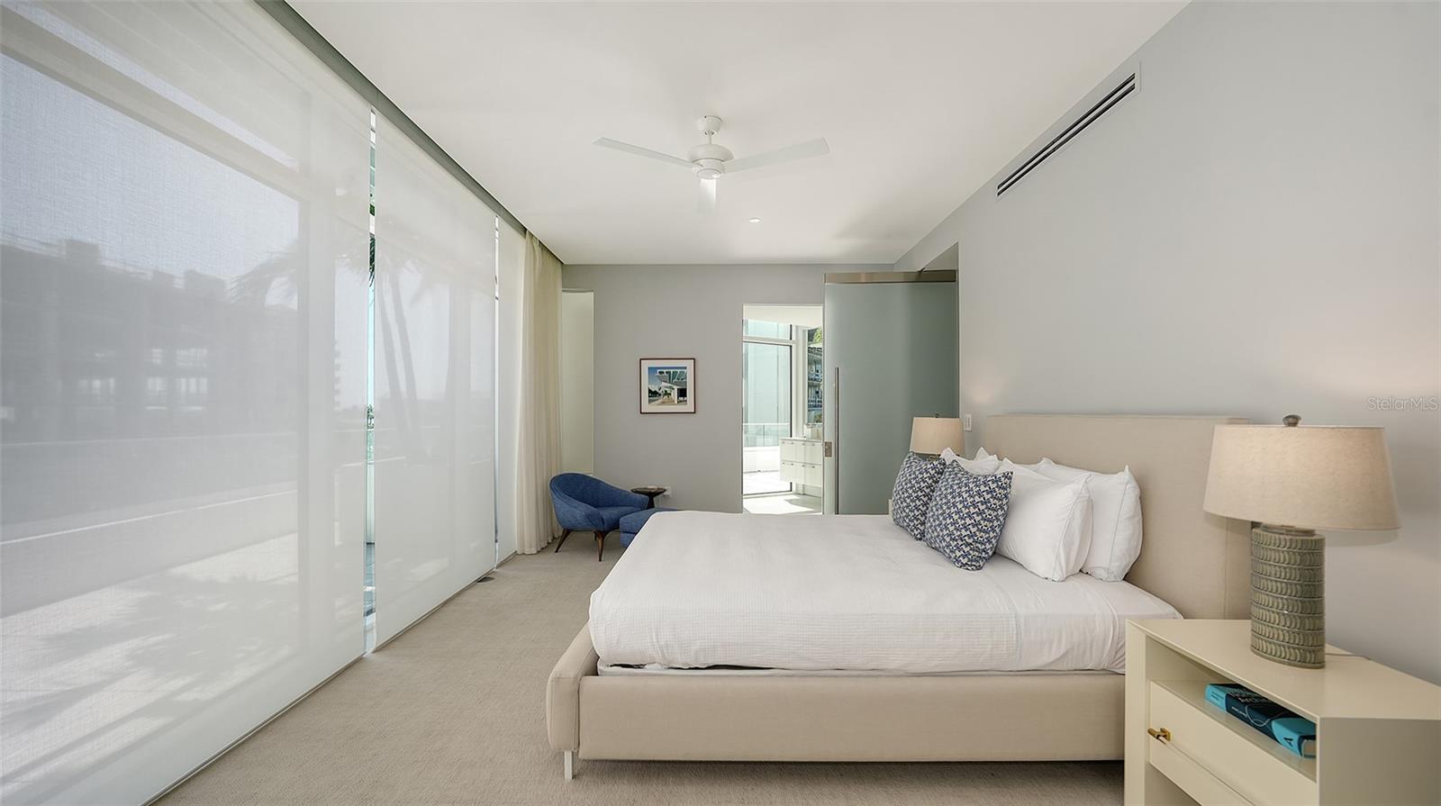 280 GOLDEN GATE Pt #400 SARASOTA, FL 34236