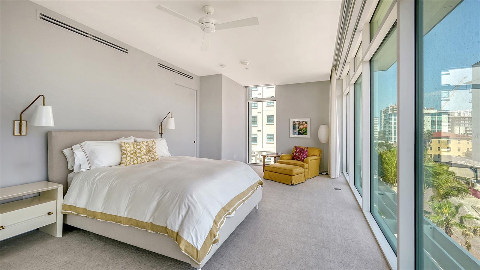 280 GOLDEN GATE Pt #400 SARASOTA, FL 34236