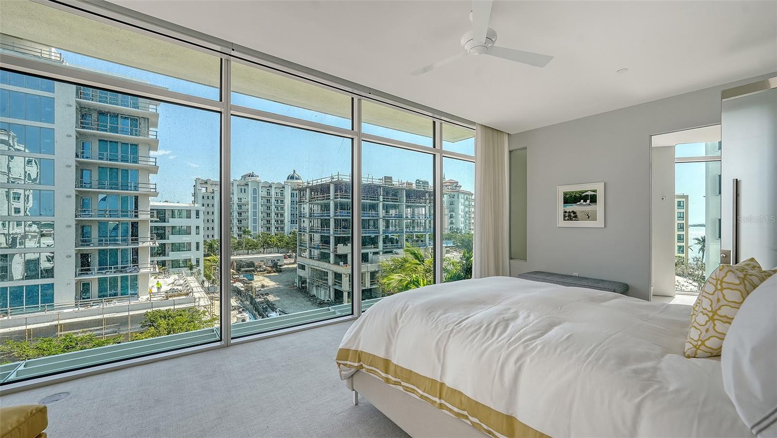 280 GOLDEN GATE Pt #400 SARASOTA, FL 34236