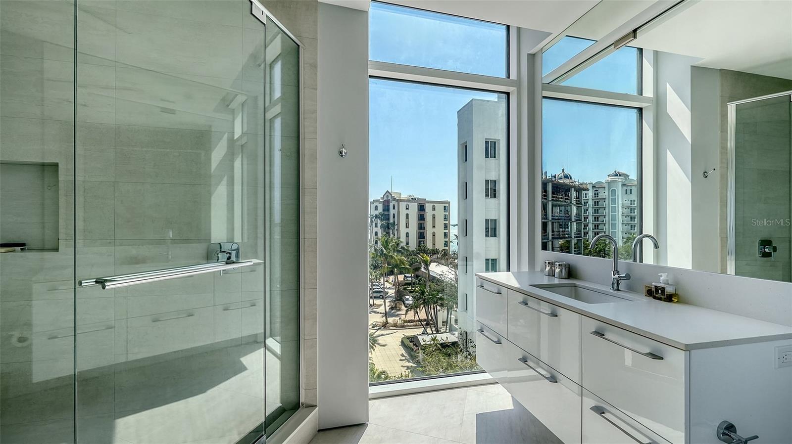 280 GOLDEN GATE Pt #400 SARASOTA, FL 34236