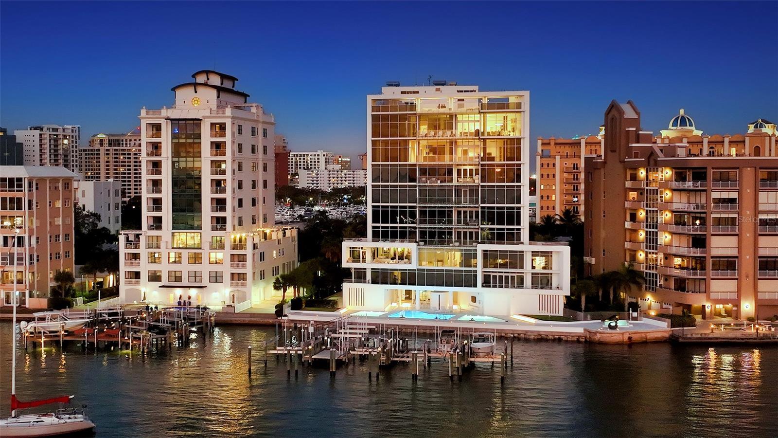 280 GOLDEN GATE Pt #400 SARASOTA, FL 34236