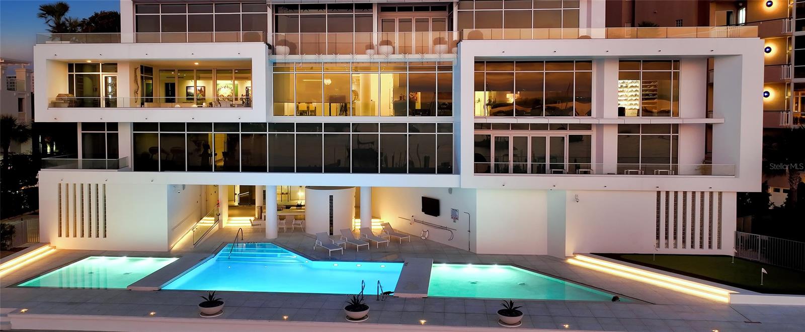 280 GOLDEN GATE Pt #400 SARASOTA, FL 34236