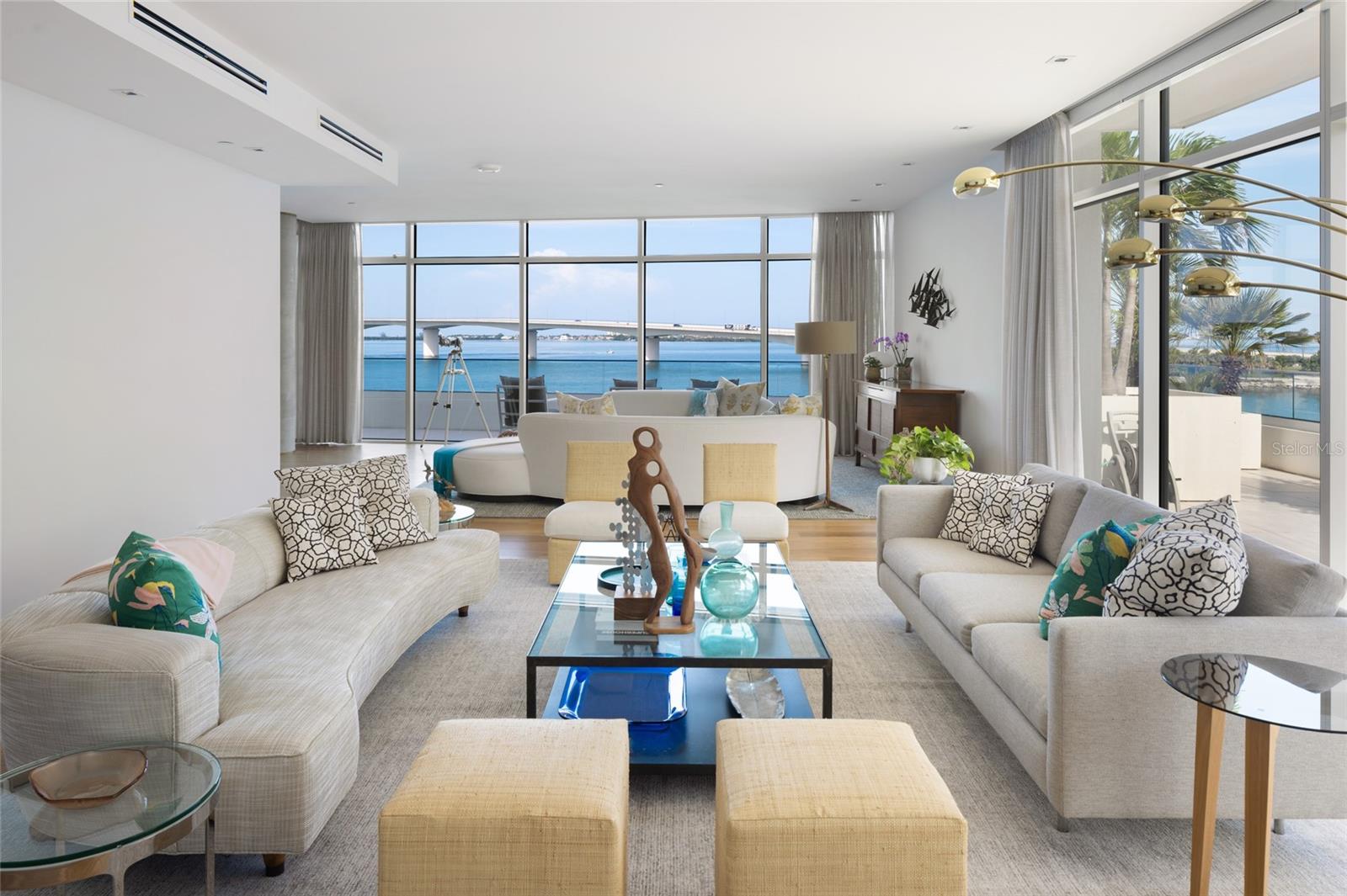 280 GOLDEN GATE Pt #400 SARASOTA, FL 34236