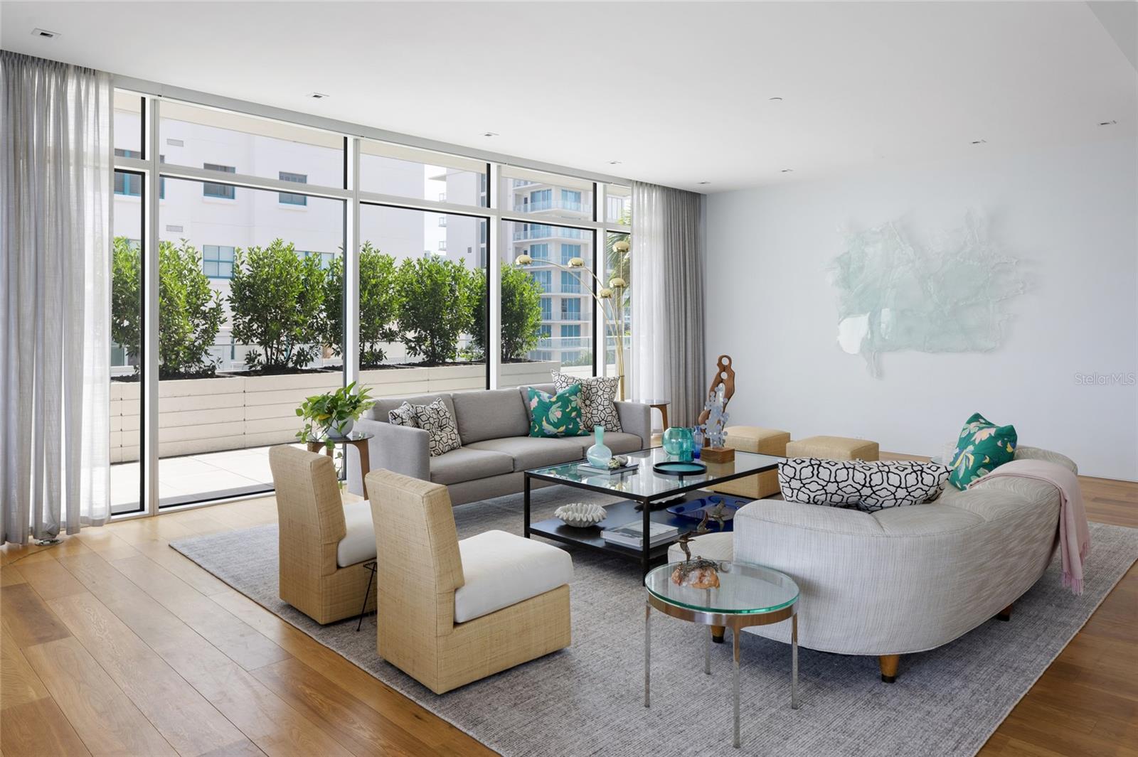 280 GOLDEN GATE Pt #400 SARASOTA, FL 34236