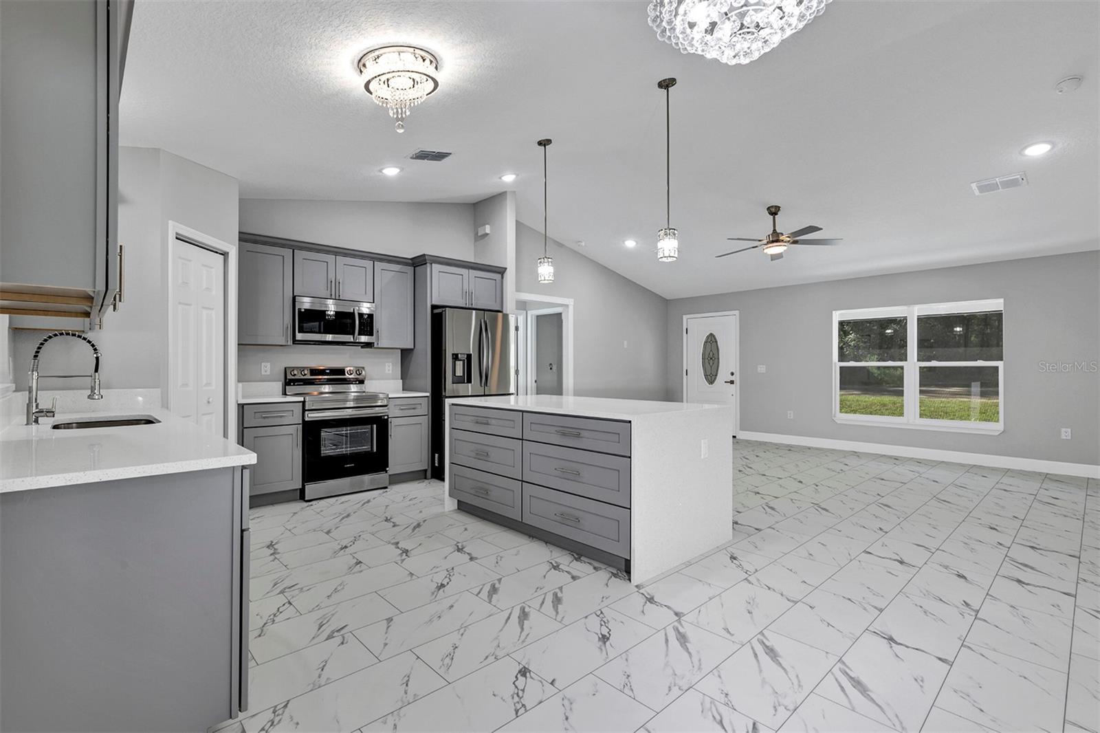 4389 SE 131ST Ln BELLEVIEW, FL 34420