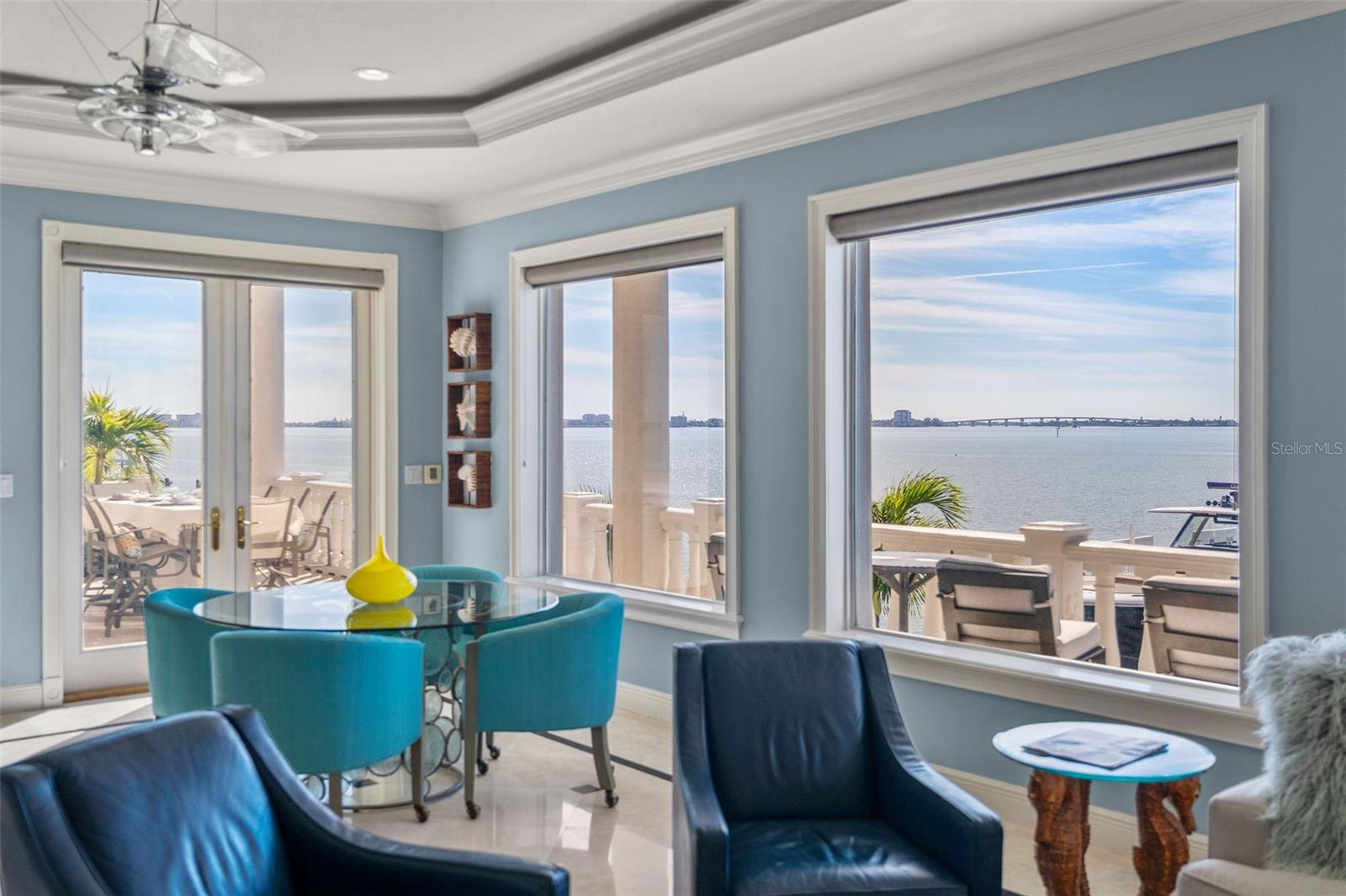 5907 BAYVIEW Cir GULFPORT, FL 33707