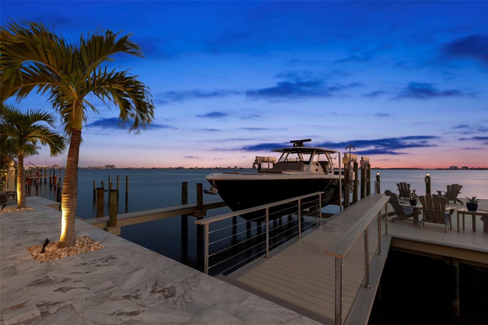 5907 BAYVIEW Cir GULFPORT, FL 33707