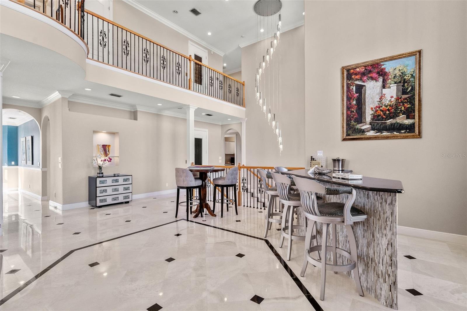 5907 BAYVIEW Cir GULFPORT, FL 33707