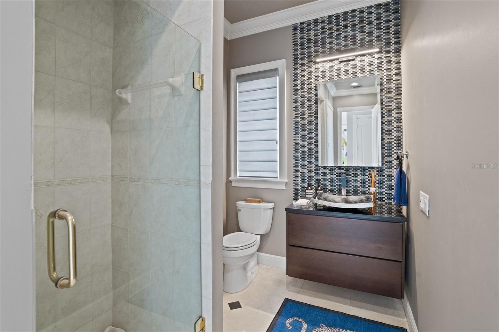 5907 BAYVIEW Cir GULFPORT, FL 33707