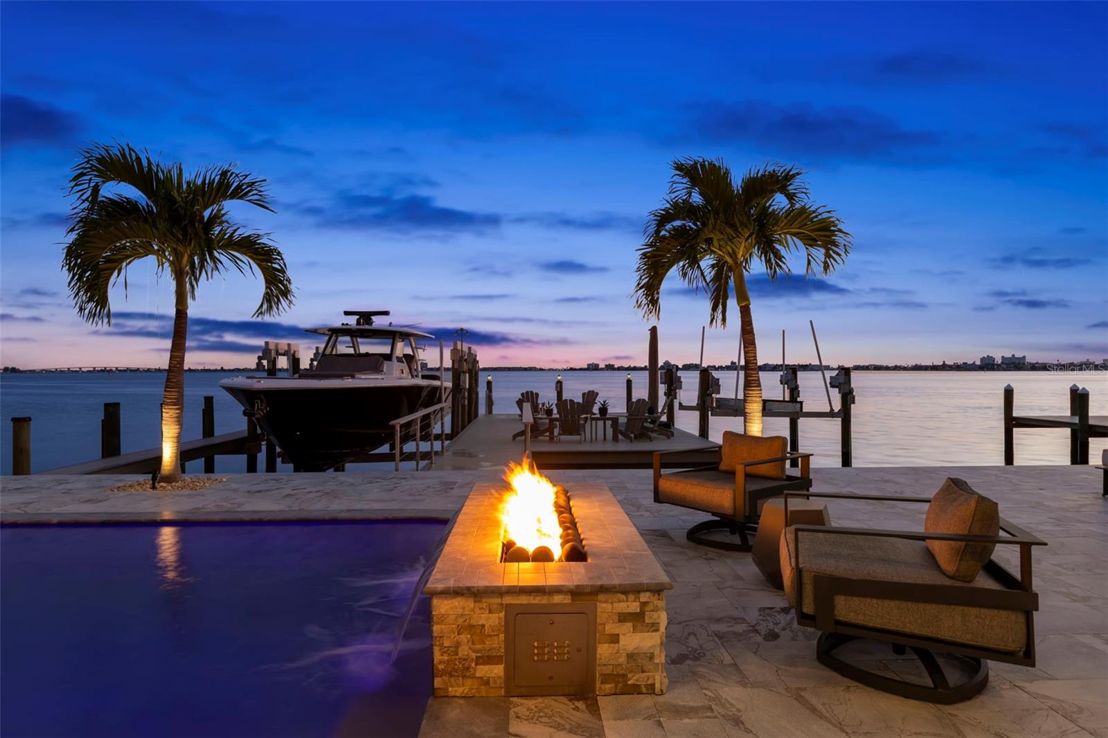 5907 BAYVIEW Cir GULFPORT, FL 33707