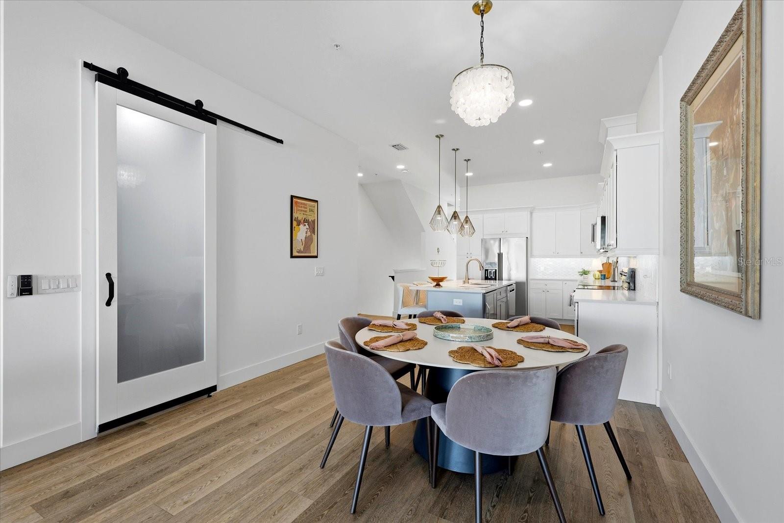 11797 1ST St TREASURE ISLAND, FL 33706