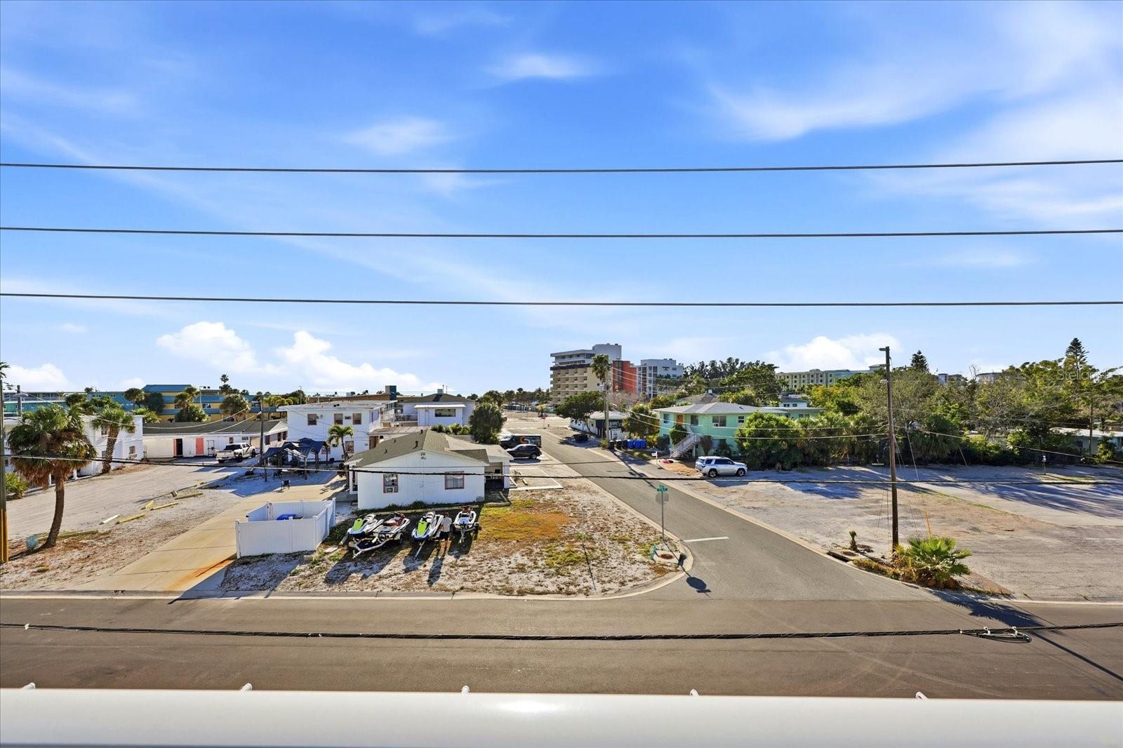 11797 1ST St TREASURE ISLAND, FL 33706