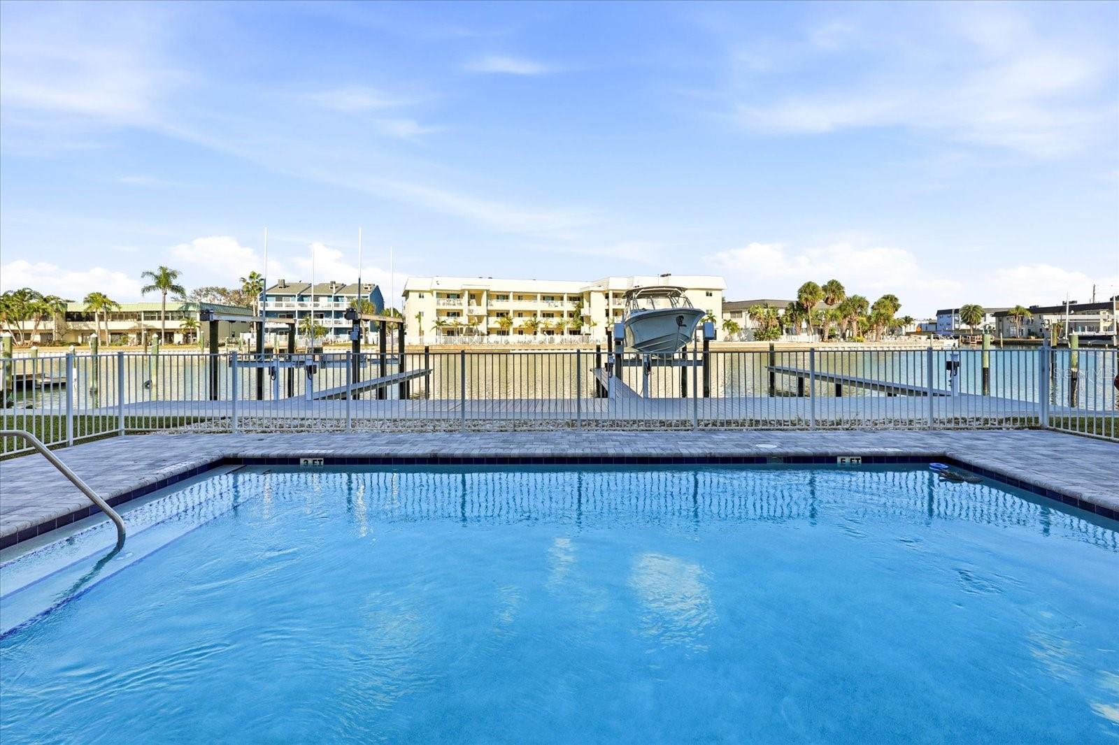 11797 1ST St TREASURE ISLAND, FL 33706