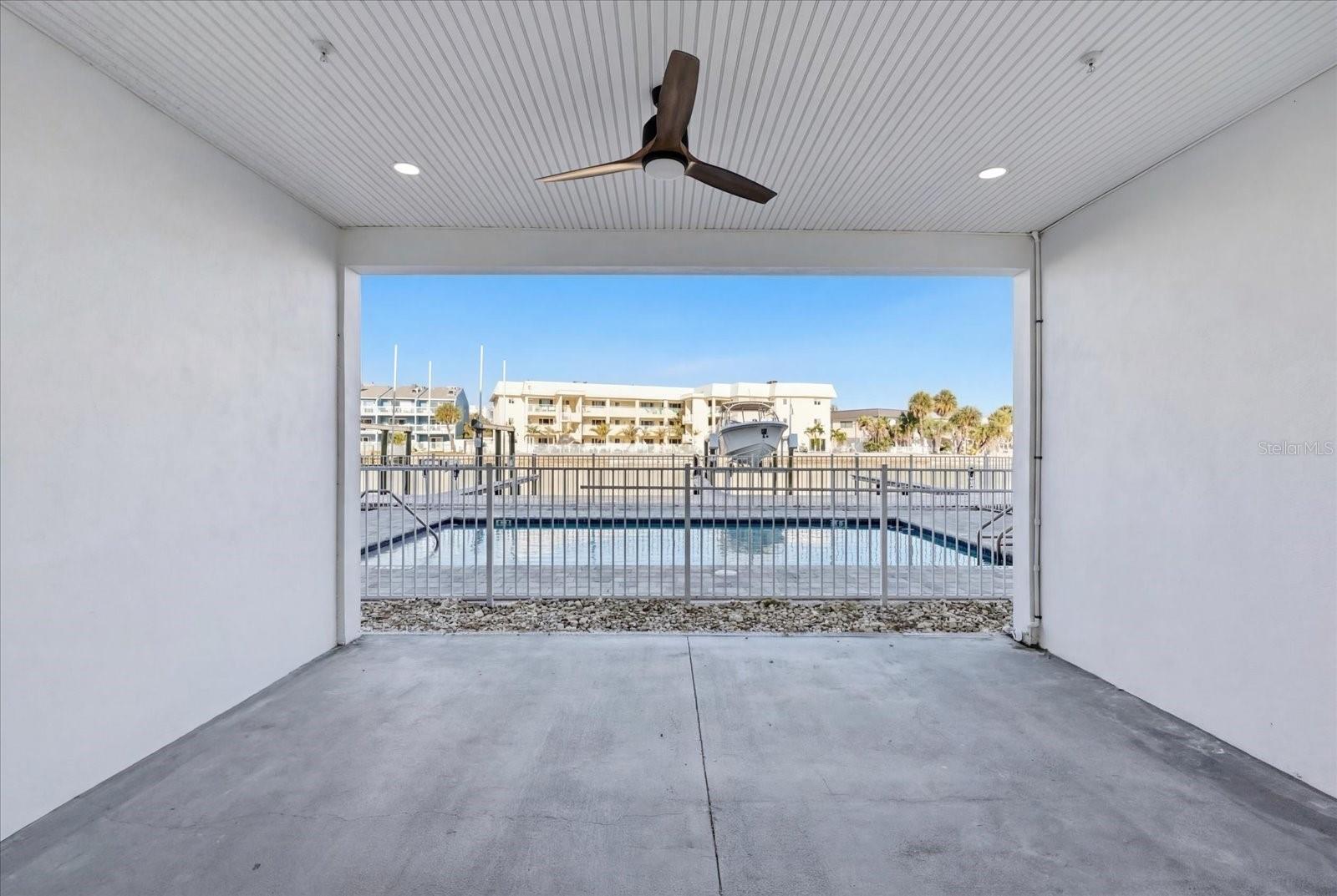 11797 1ST St TREASURE ISLAND, FL 33706